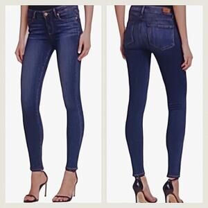 PAIGE Peg Skinny Jeans GUC $179 size 26    J696